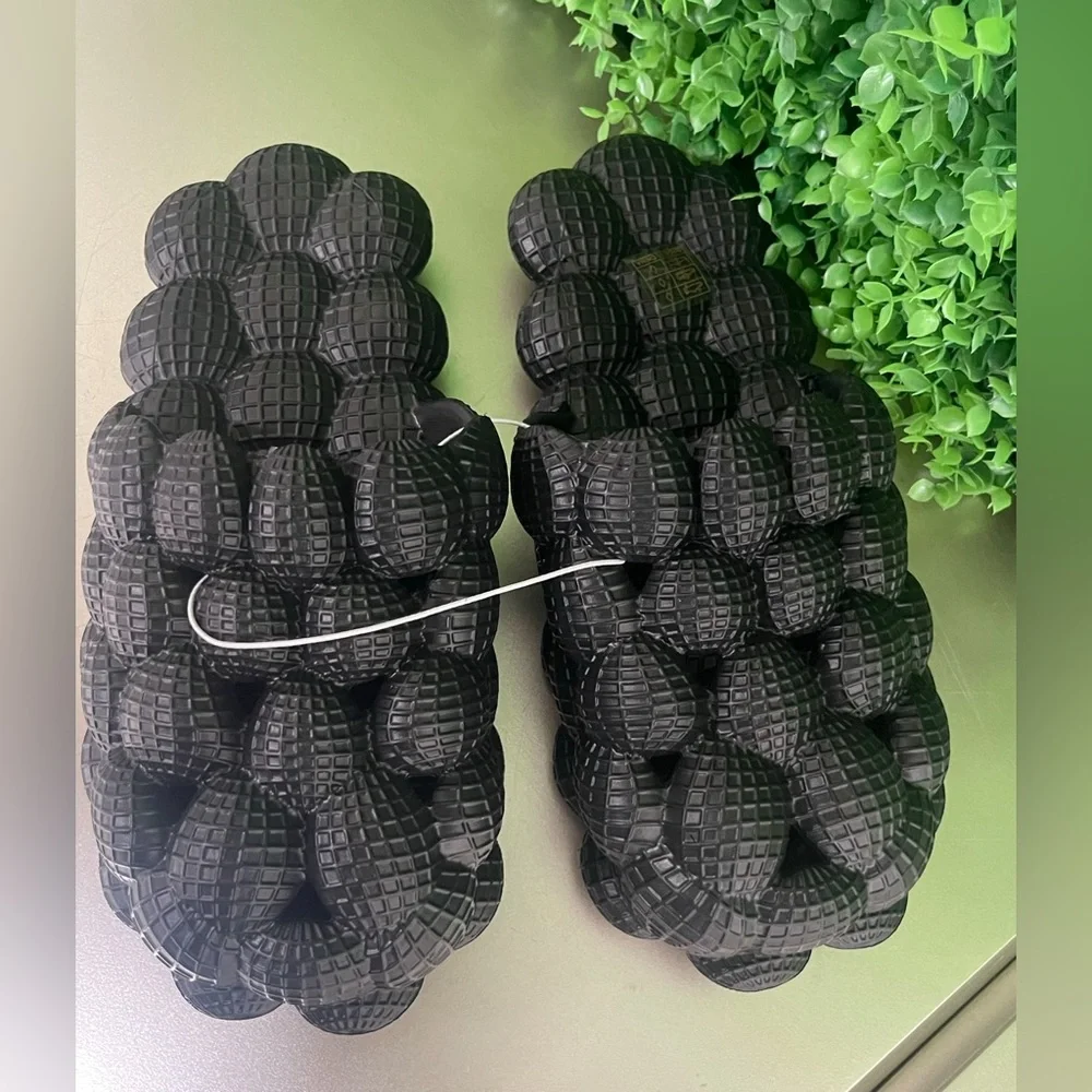 Massage Bubble Black Slides Size 9/9.5 Unisex NEW